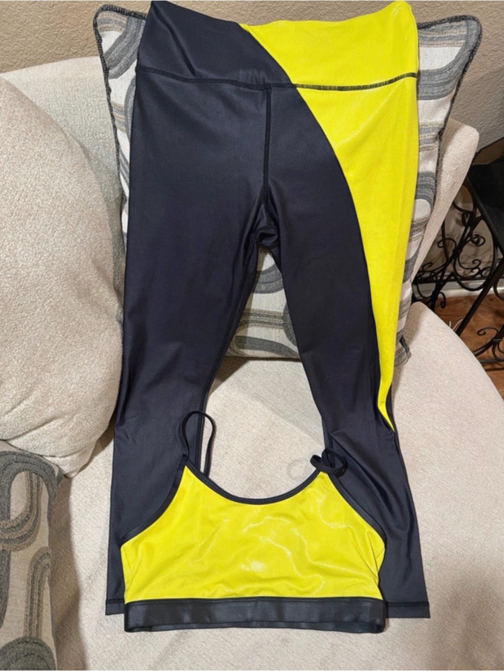 Women’s Black and Yellow Two-Piece Rash Guard Set